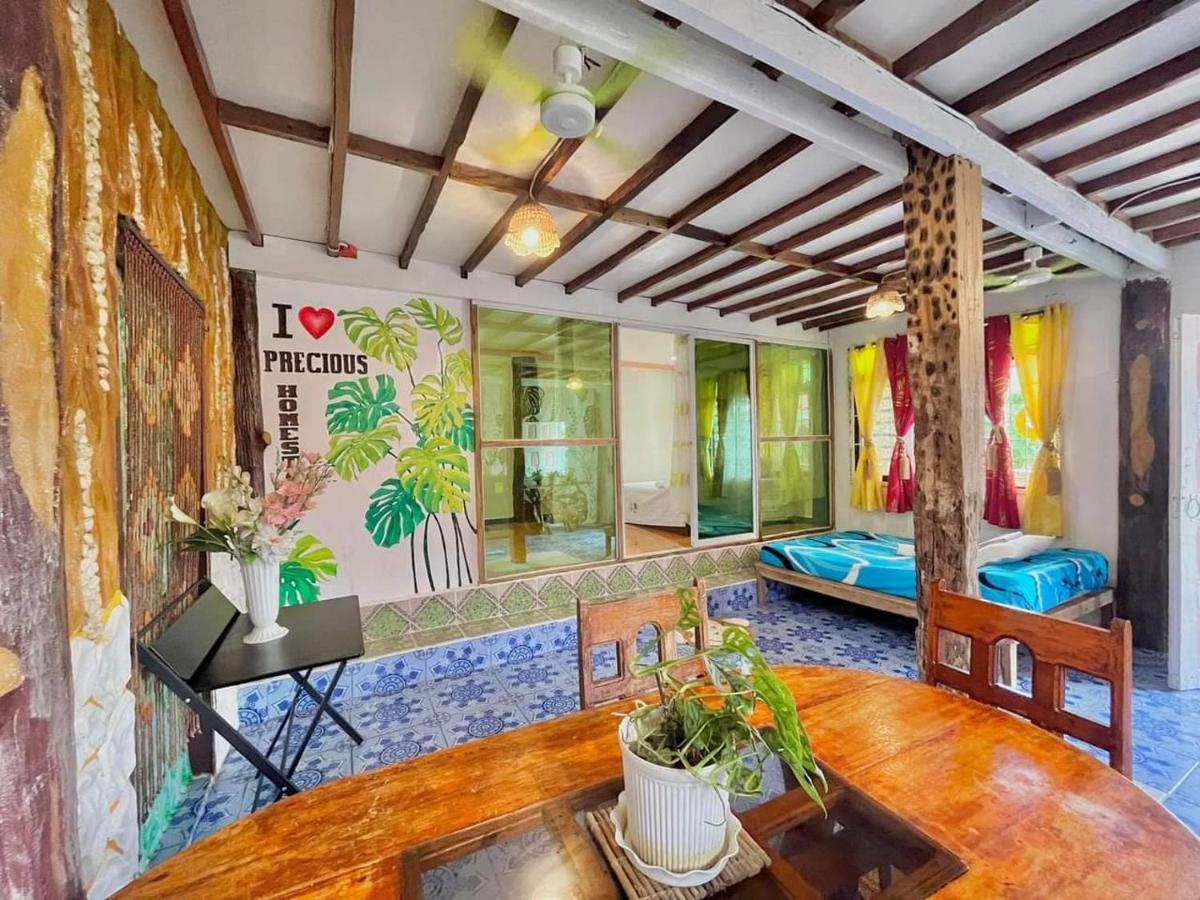 Precious Homestay-Family Room Burgos  Zewnętrze zdjęcie